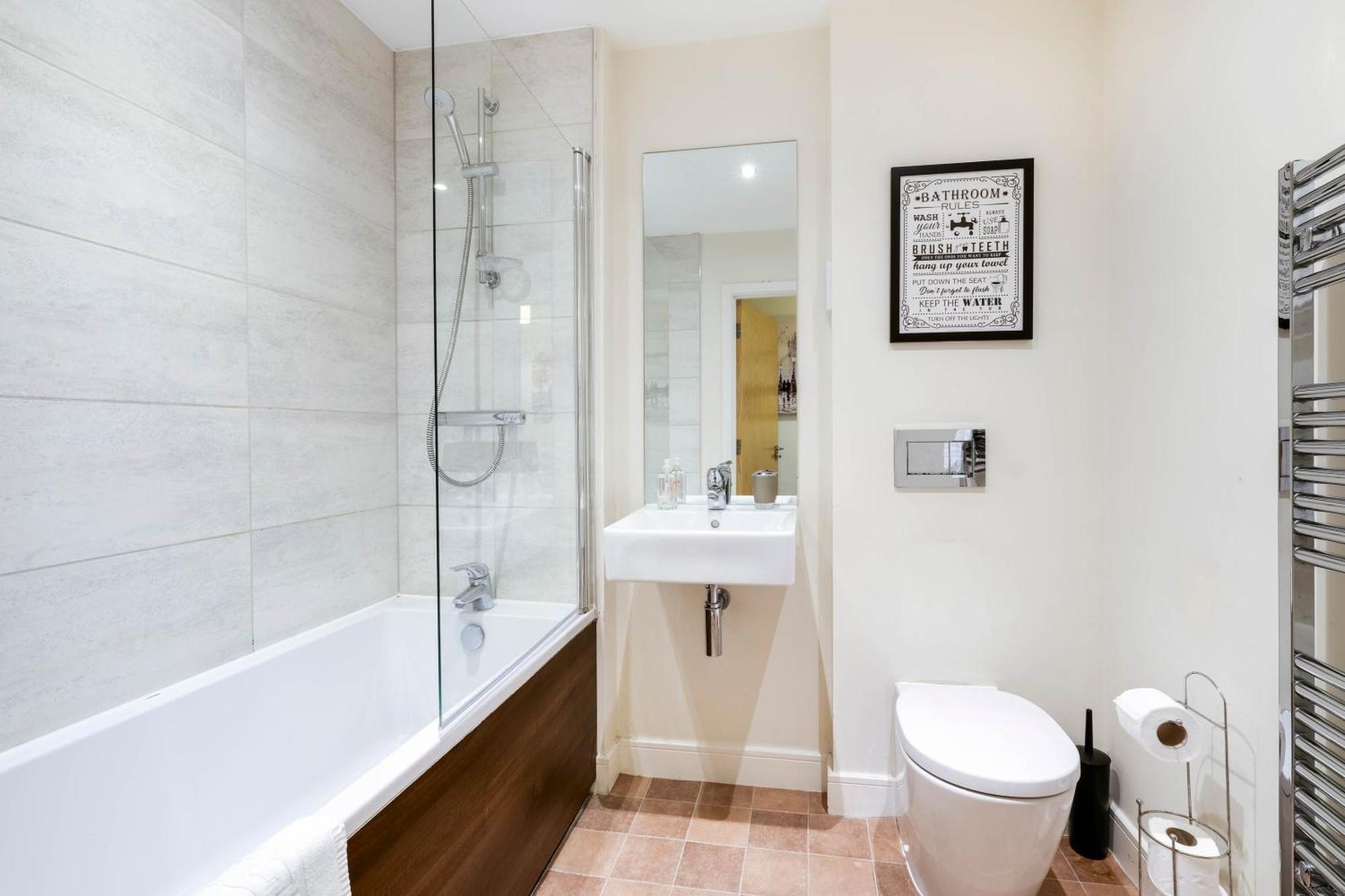 Alder House Serviced Apartment Maidenhead By 360Stays Exterior foto