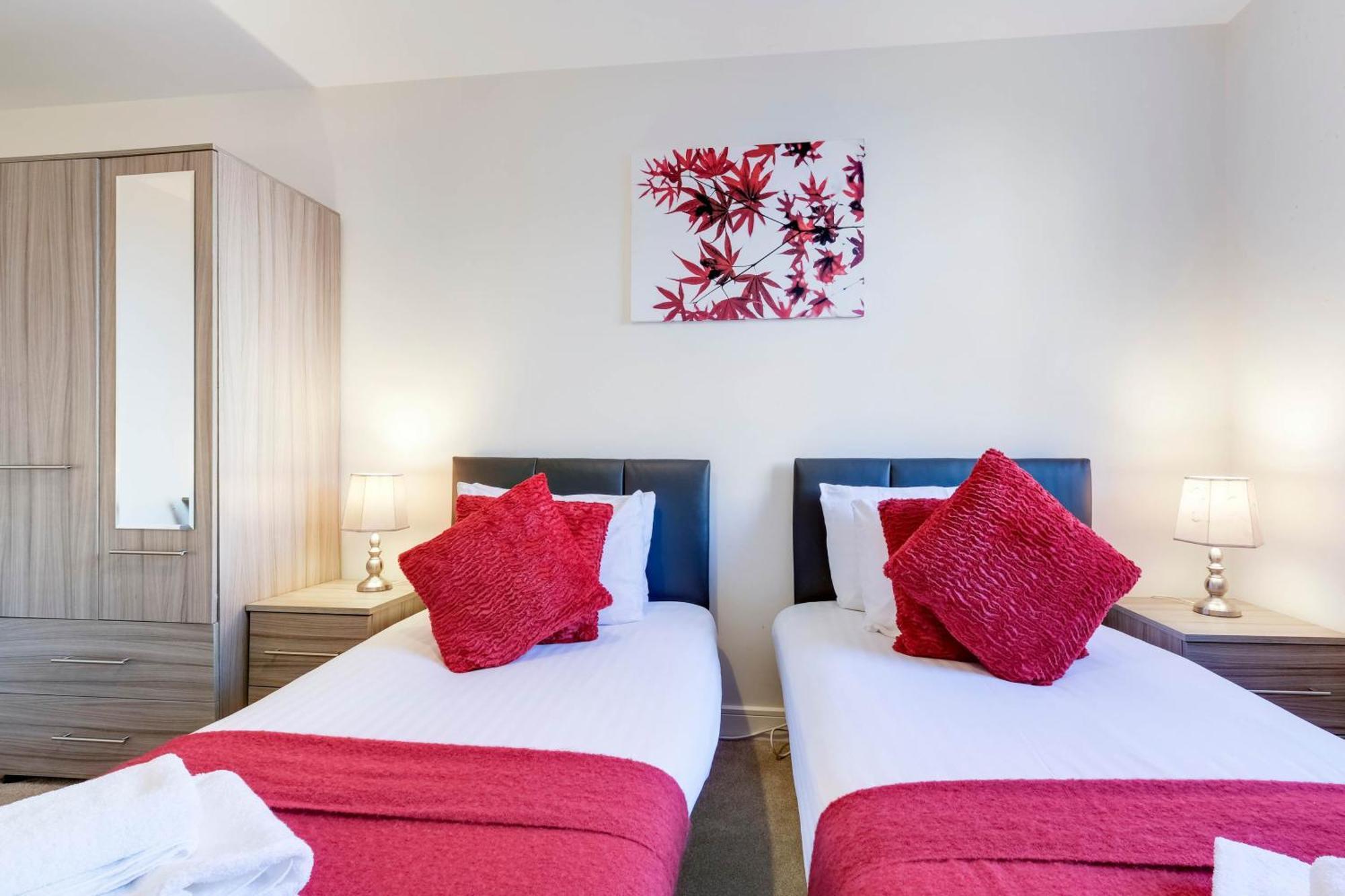 Alder House Serviced Apartment Maidenhead By 360Stays Exterior foto