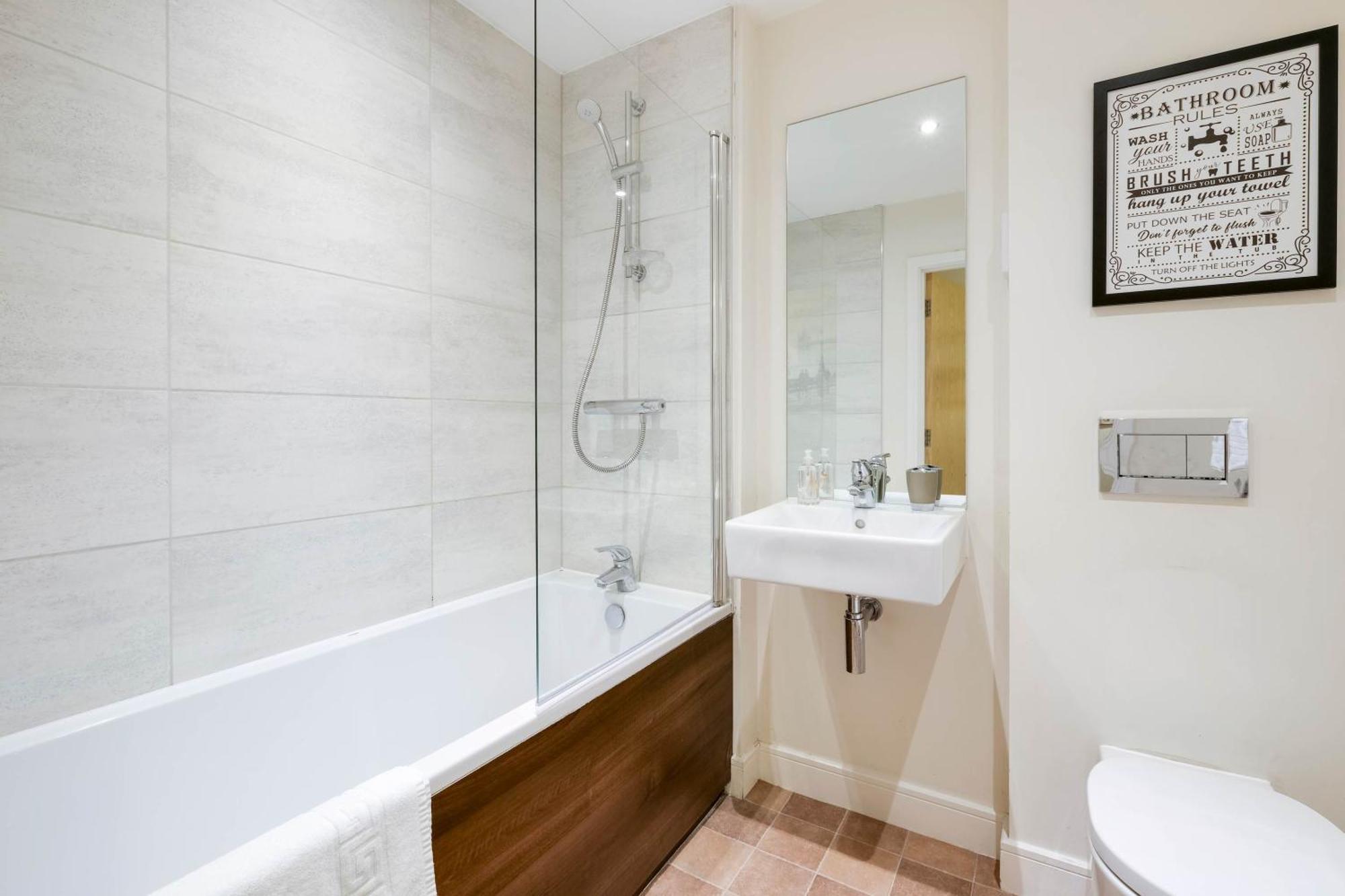 Alder House Serviced Apartment Maidenhead By 360Stays Exterior foto