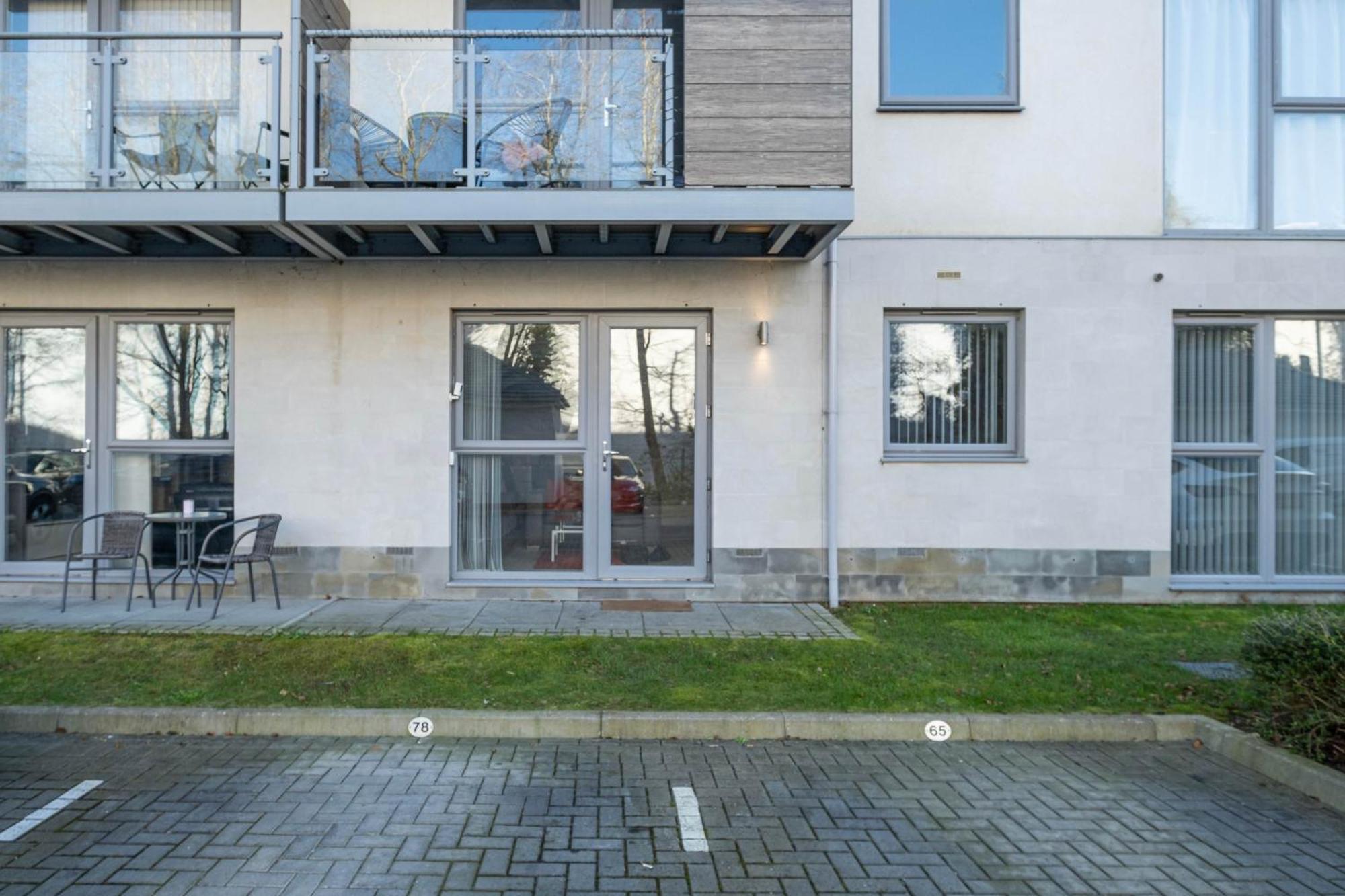 Alder House Serviced Apartment Maidenhead By 360Stays Exterior foto